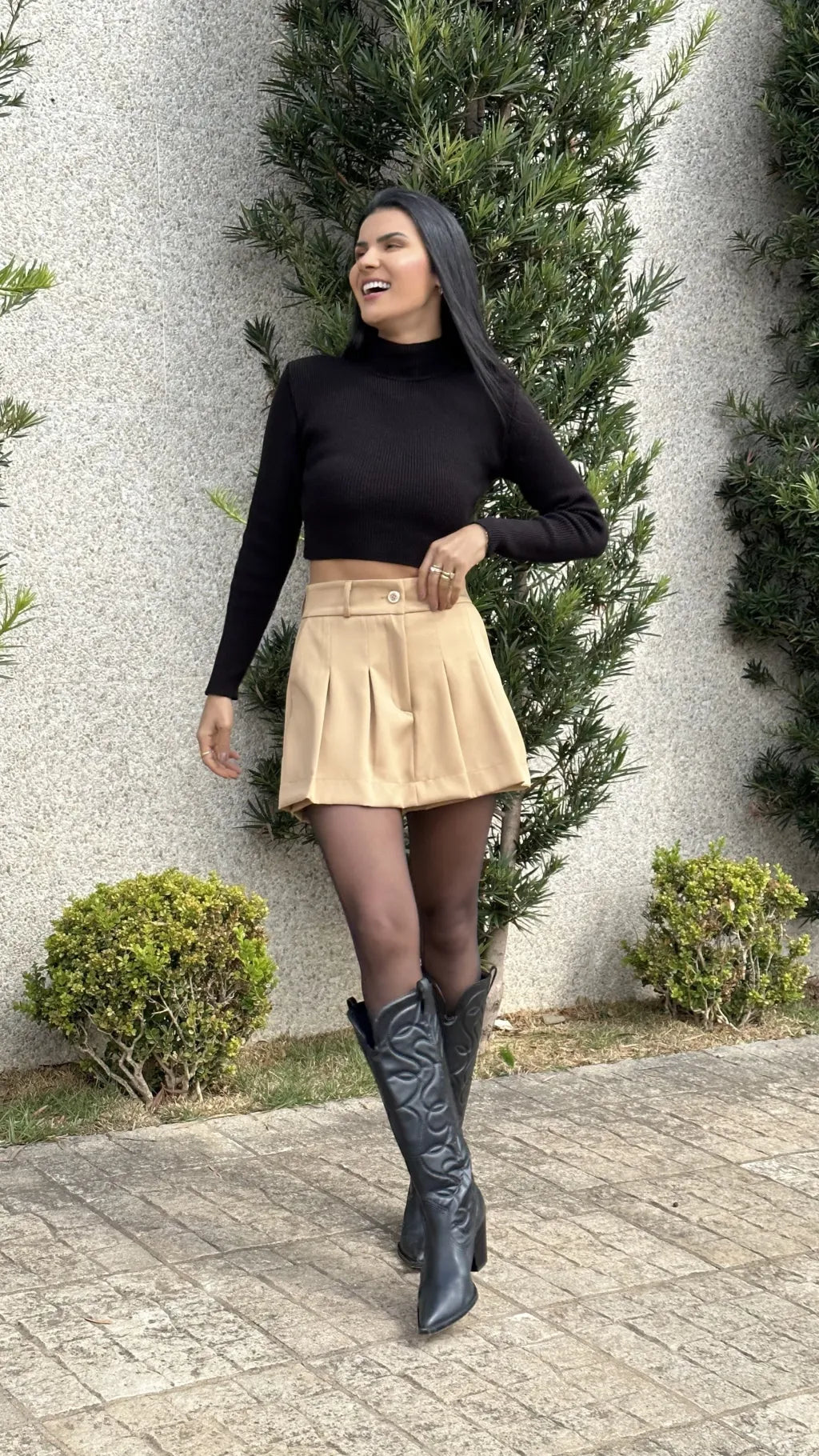 Mini Short Saia Plissada Camy